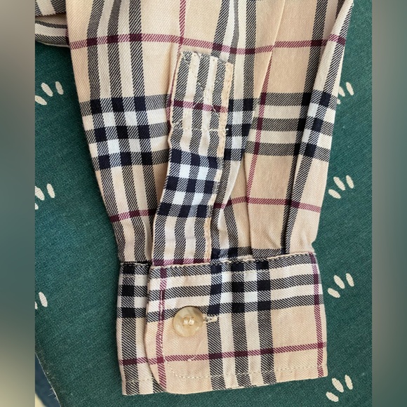 BURBERRY Upscale Boys L/S Nova Check Button Down🔥EUC/Flawless/ Size 4🔥 - Picture 9 of 15